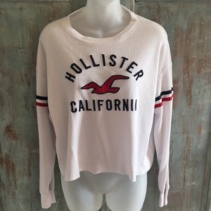 used but great condition hollister boyfriend tee